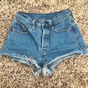 501 Levi’s Shorts